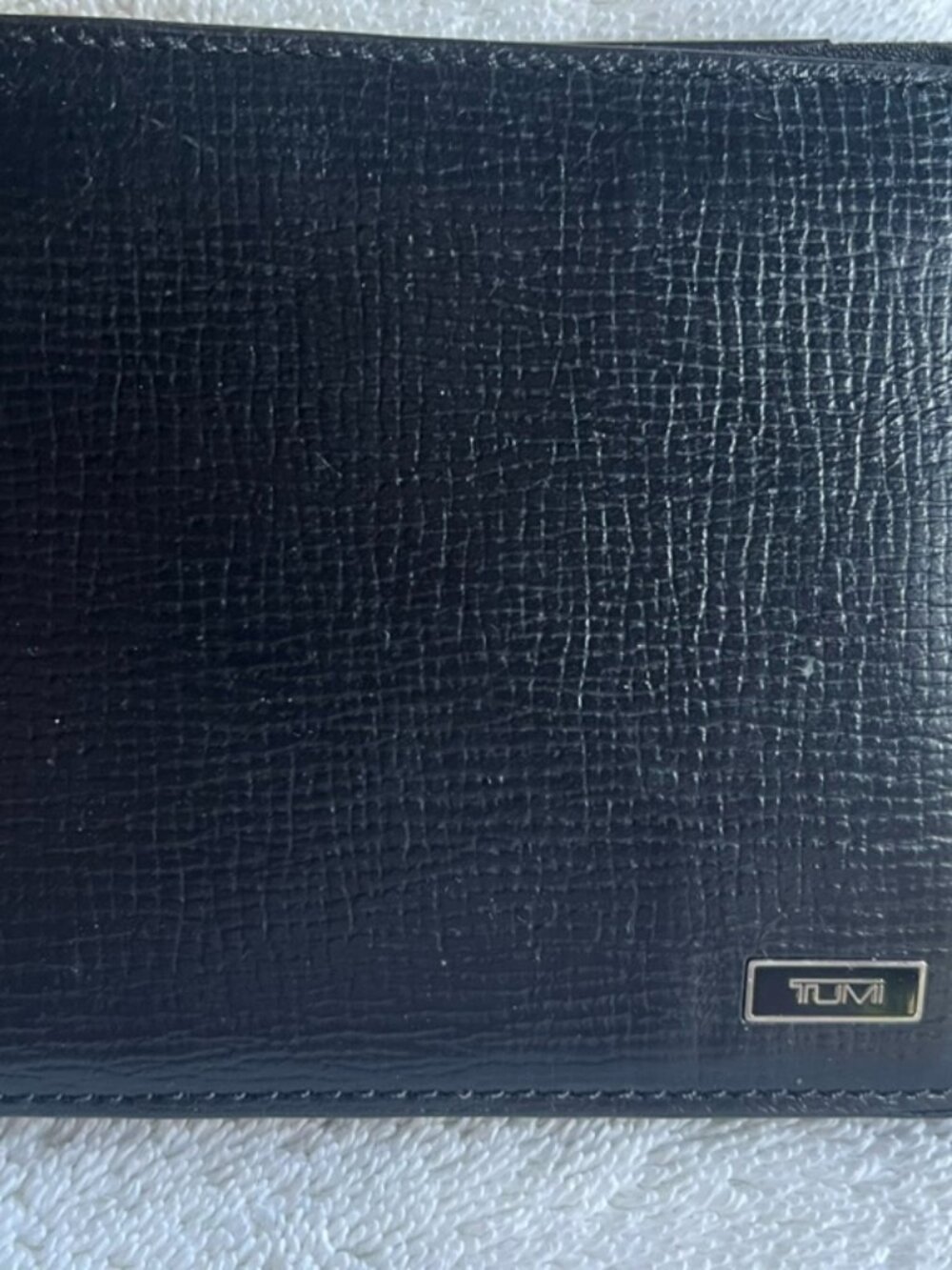 This TUMI Wallet Black Textured Leather ~ NWOT